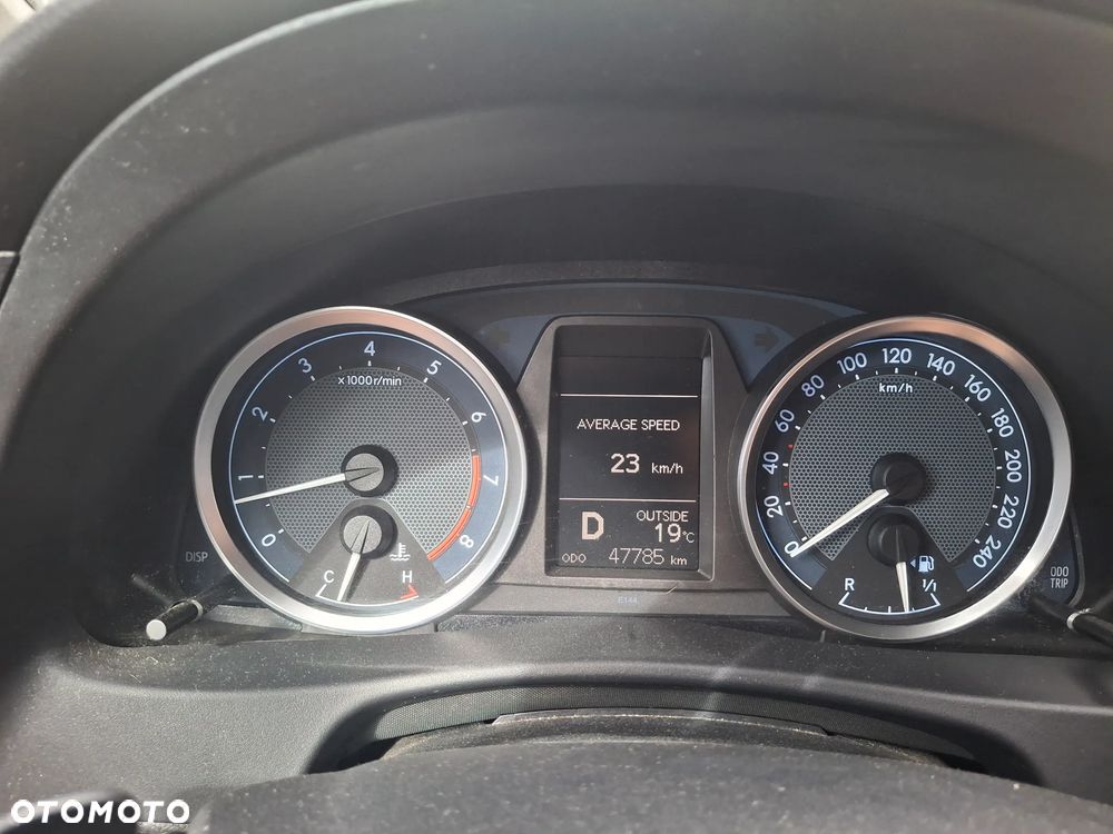 Toyota Auris 2014 photo 2