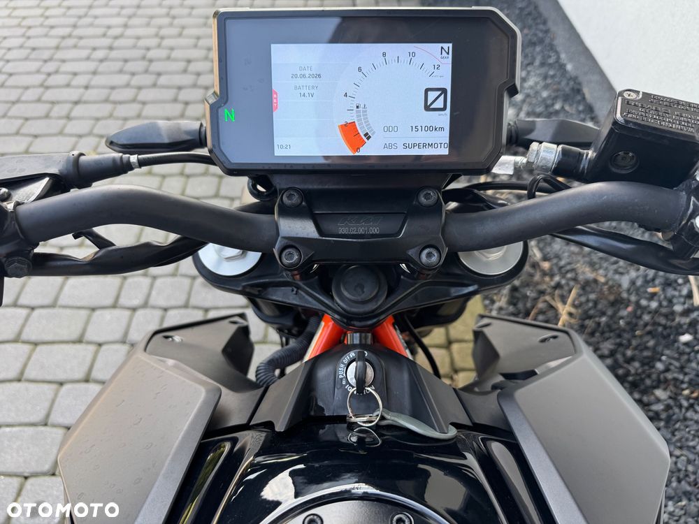 KTM Duke 125 - 9
