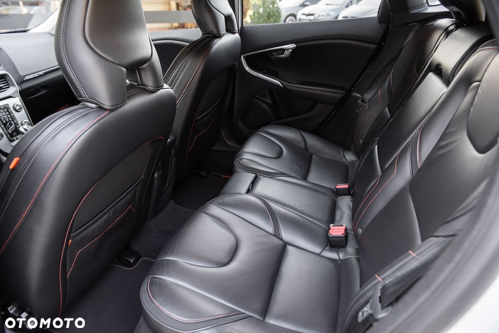 Volvo V40 D2 Geartronic Kinetic - 28