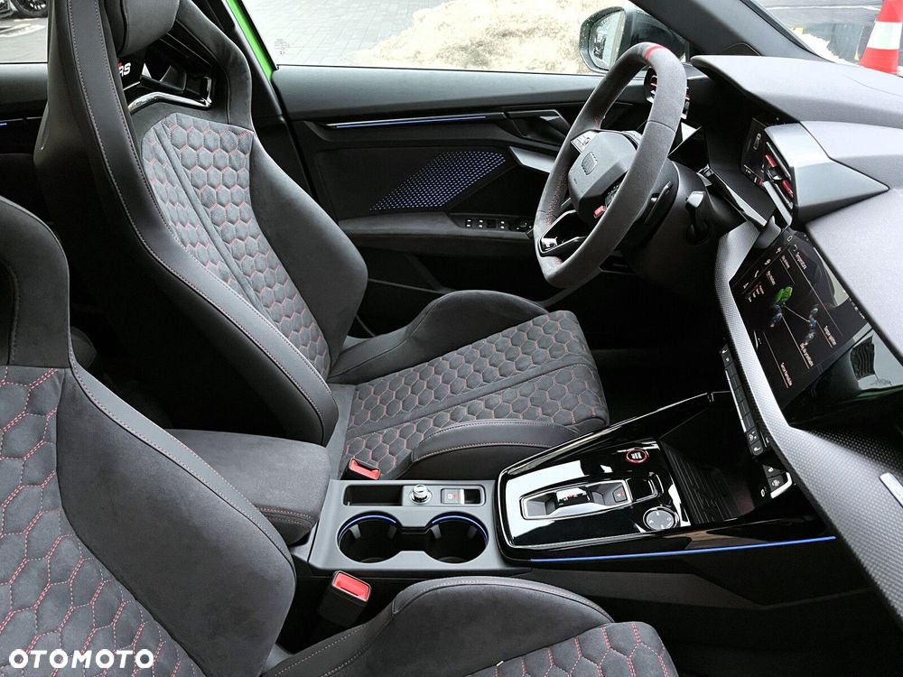 Audi RS3 Limousine - 19