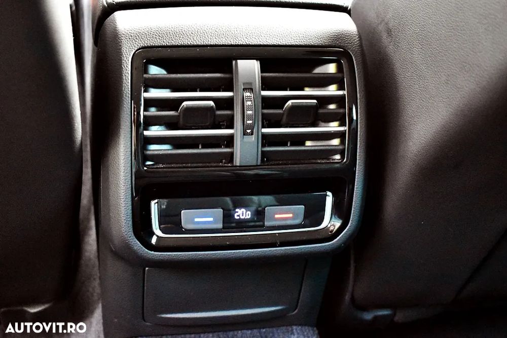 Volkswagen Passat Variant 2.0 TDI DSG (BlueMotion Technology) Highline - 21