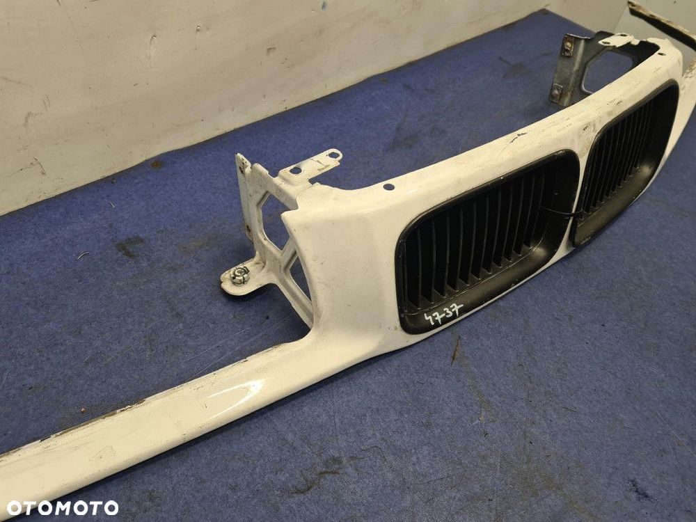 BMW 318 I E36 ATRAPA / GRILL - 5