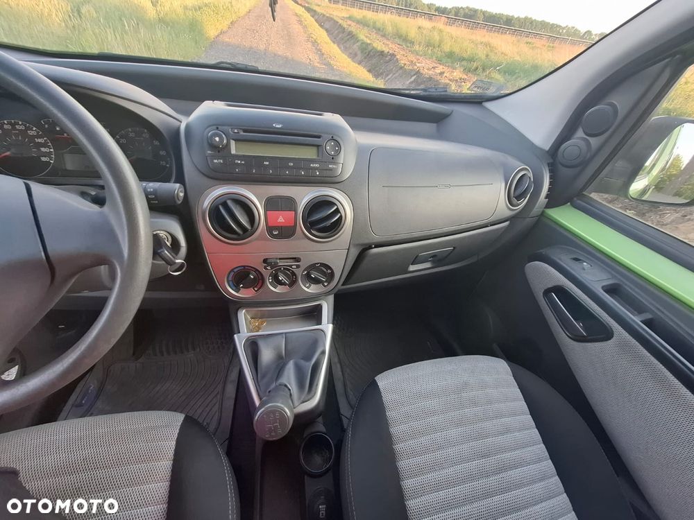 Fiat Fiorino Kombi 8V Elegant - 9