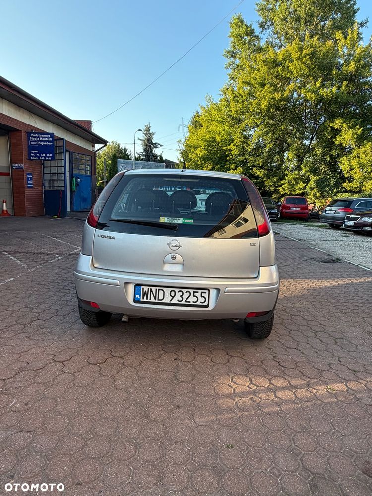 Opel Corsa 1.2 16V Cosmo Easytronic - 3