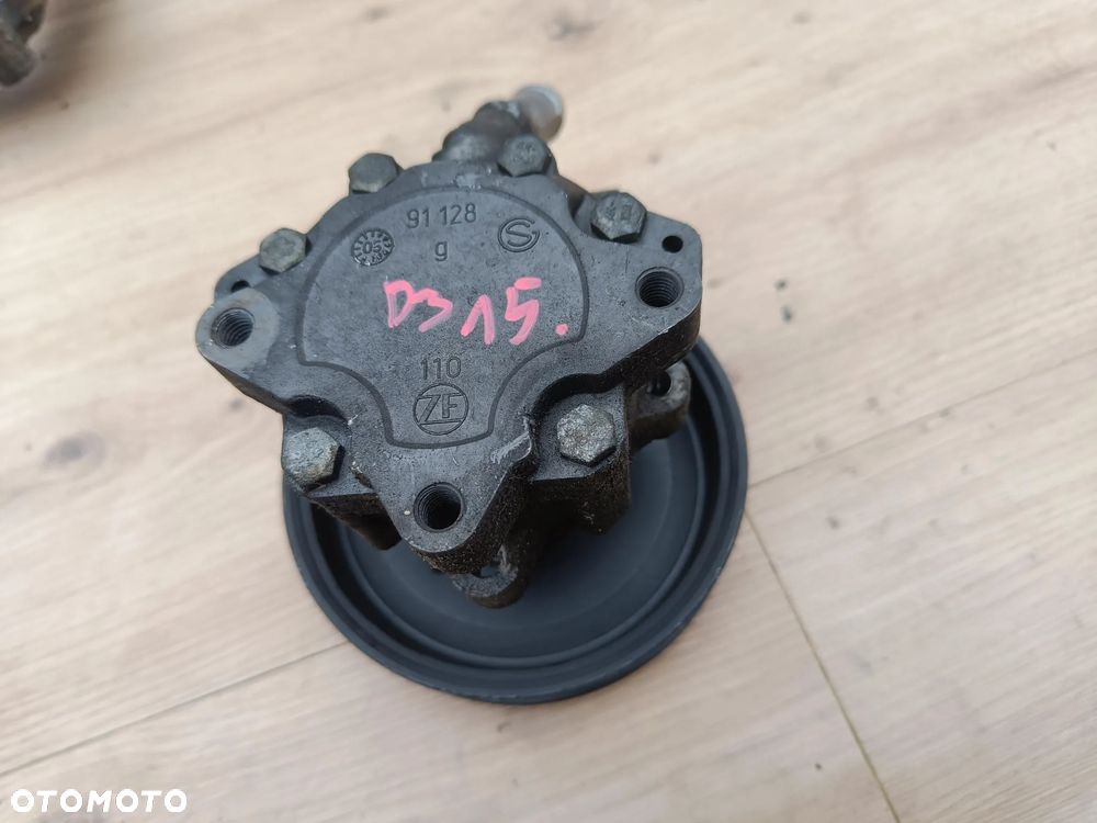 AUDI A8 D3 3.0 TDI POMPA WSPOMAGANIA 4E0145156B - 2