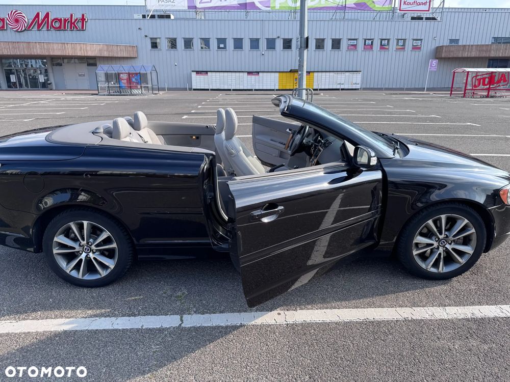 Volvo C70 2.0D Momentum - 25