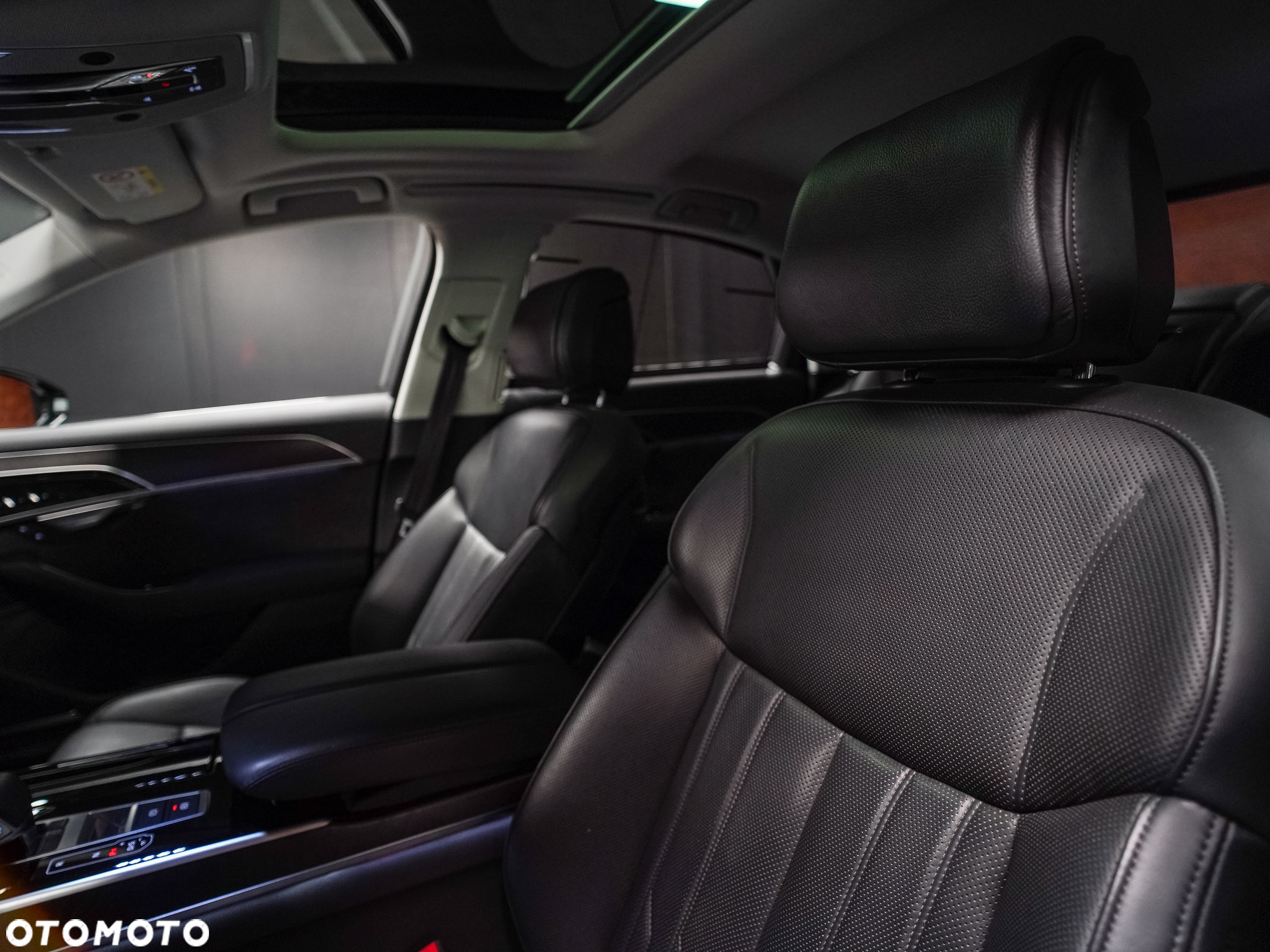 Audi A8 - 11