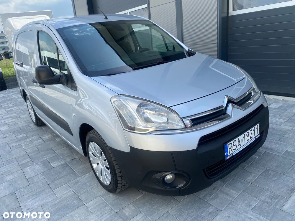 Citroën BERLINGO 1.6 HDI, MAX długi, 3-osobowy, klimatyzacja, zakupiony w salonie w Rzeszowie - 9