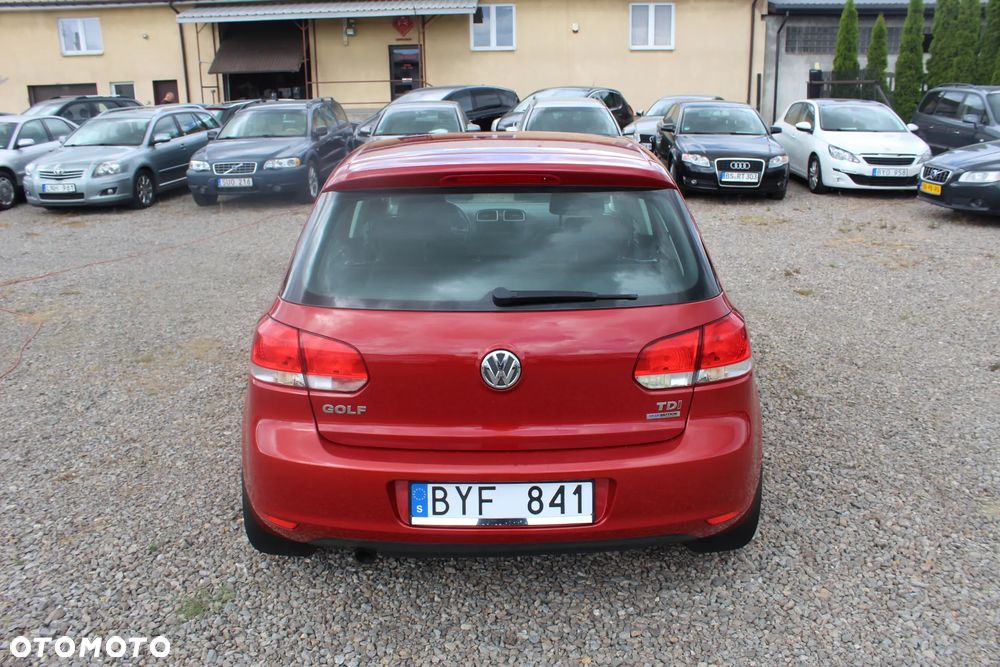 Volkswagen Golf - 10