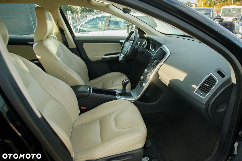 Volvo XC 60 D3 Summum - 32