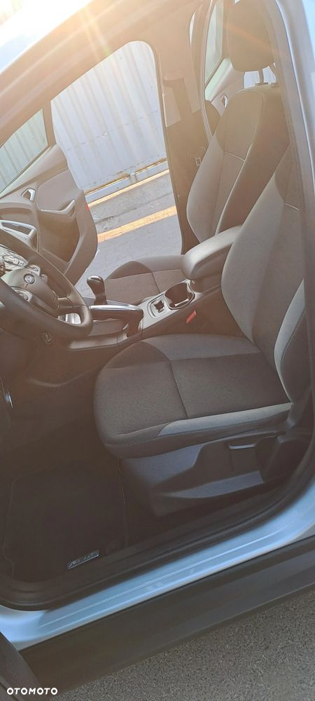 Ford Focus 1.0 EcoBoost Start-Stopp-System TREND - 27