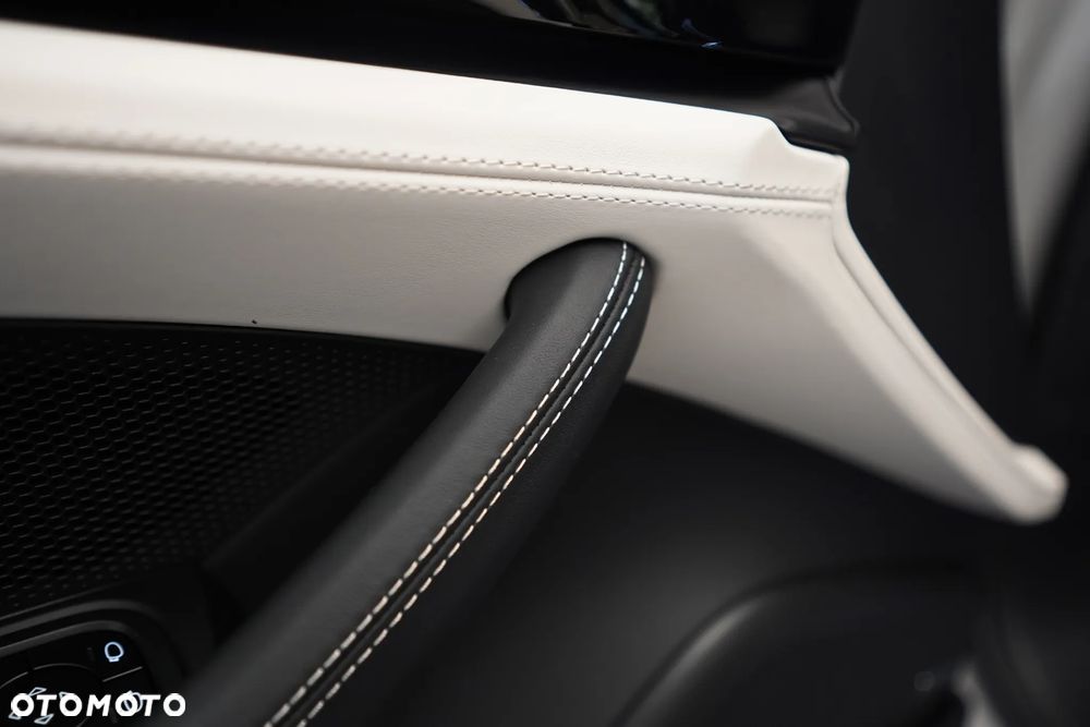 Porsche Panamera - 27