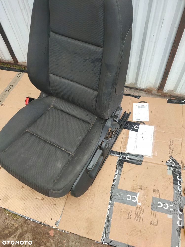 fotel kierowcy lewy audi a4 b6 czarny - 2