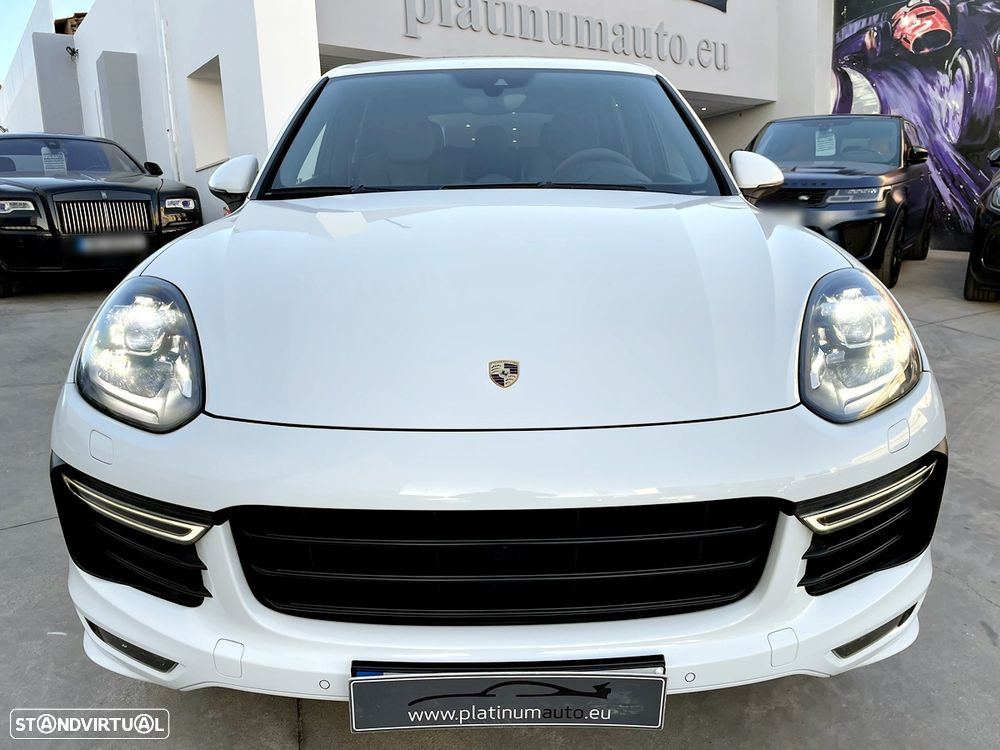 Porsche Cayenne GTS - 10