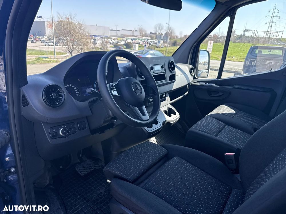 Mercedes-Benz Sprinter - 9