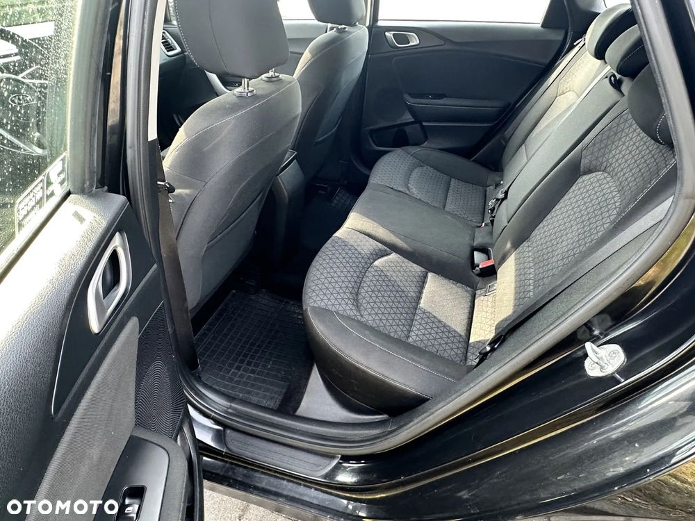 Kia Ceed 1.0 T-GDI M - 38