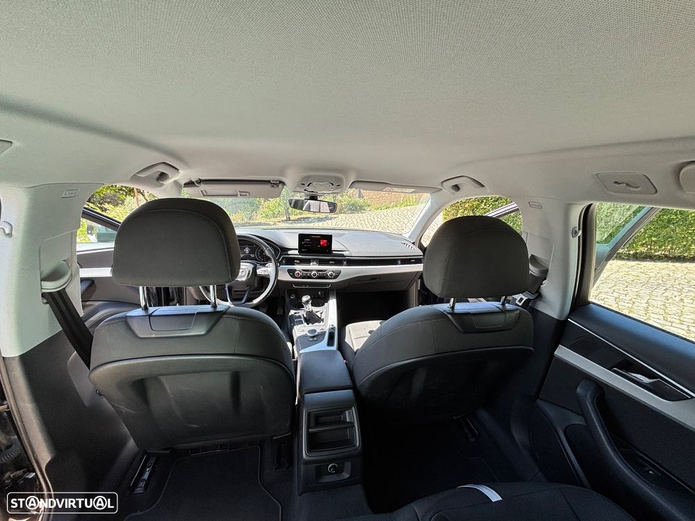 Audi A4 Avant 2.0 TDI Business Line - 13