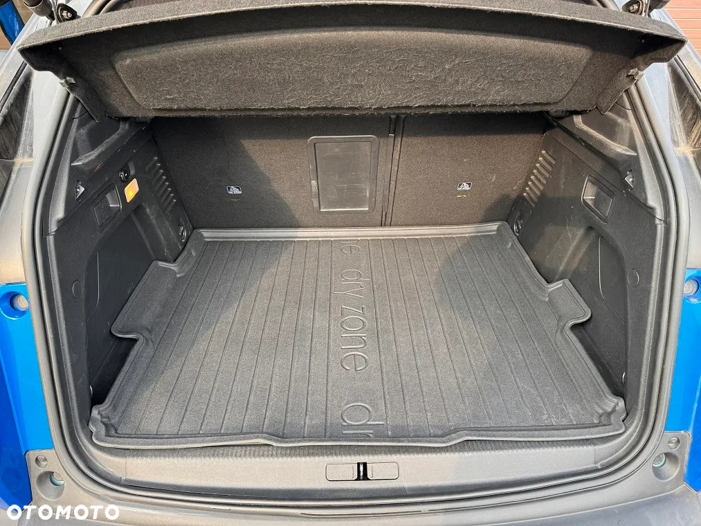 Peugeot 3008 Plug-In Hybrid 225 e-EAT8 GT - 14