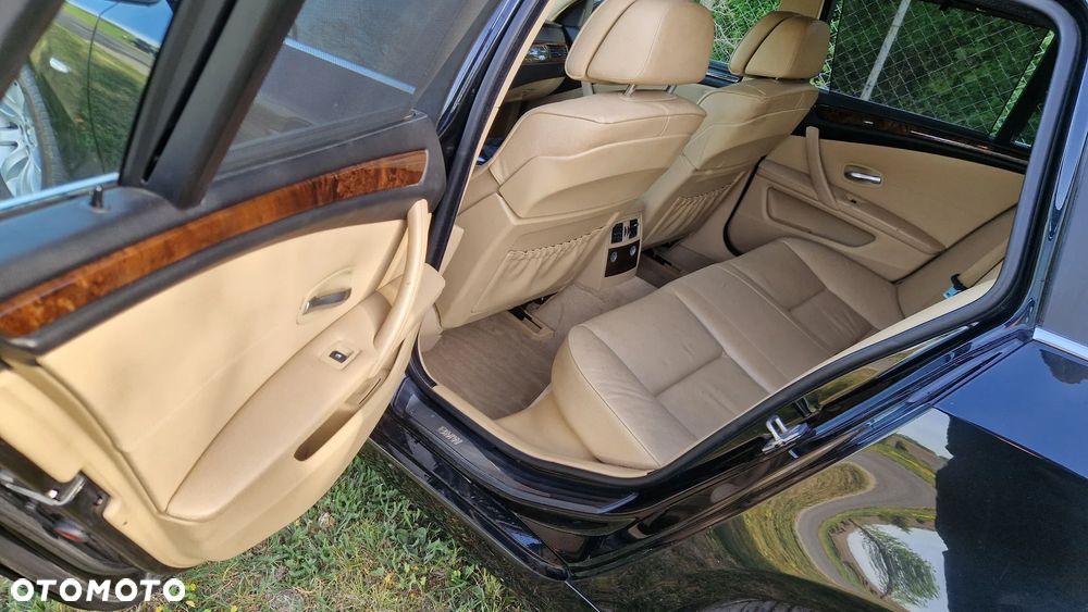 BMW Seria 5 530d xDrive Edition Exclusive - 9