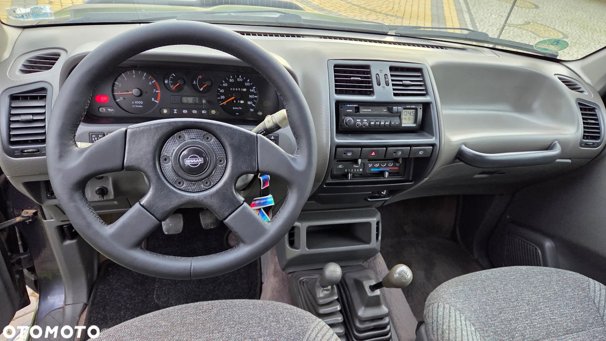 Nissan Terrano II 2.4 SGX - 20