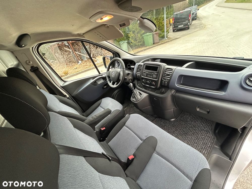 Opel Vivaro Long - 8