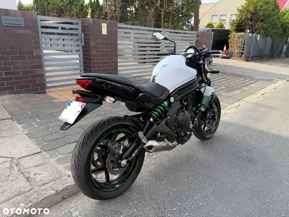Kawasaki ER - 4