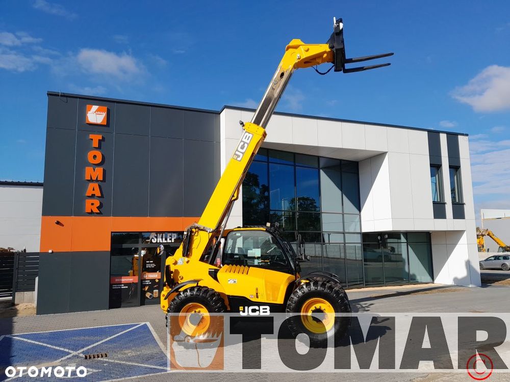 JCB 560-80 2023R agri - 11