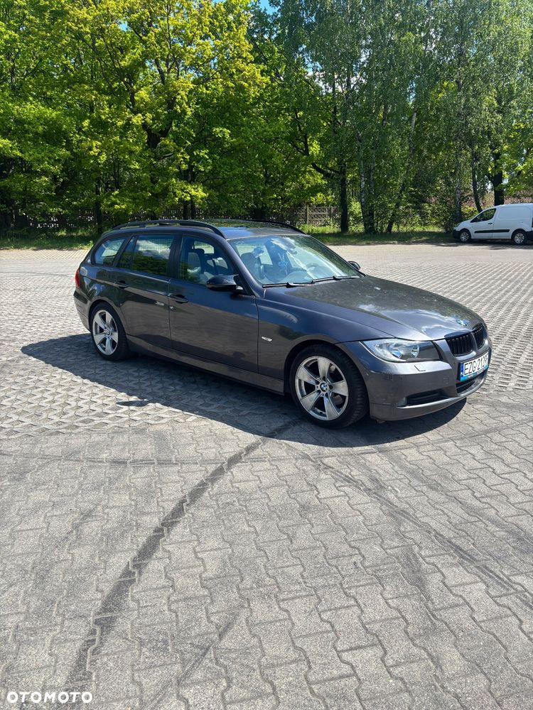 BMW Seria 3 320i - 2