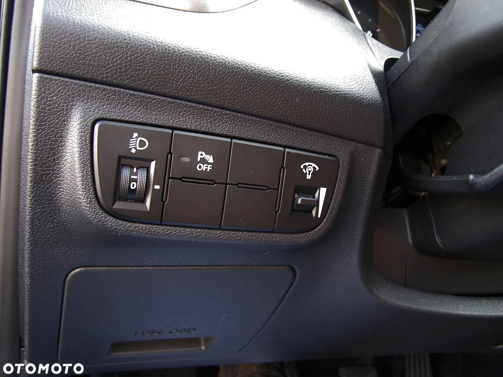 Hyundai Veloster 1.6 GDI Style - 35