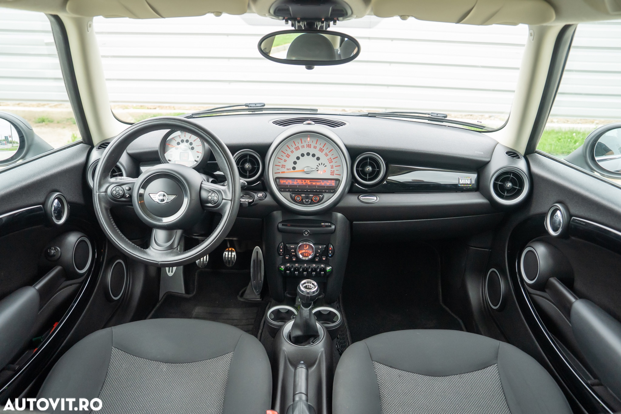 Mini ONE - 7