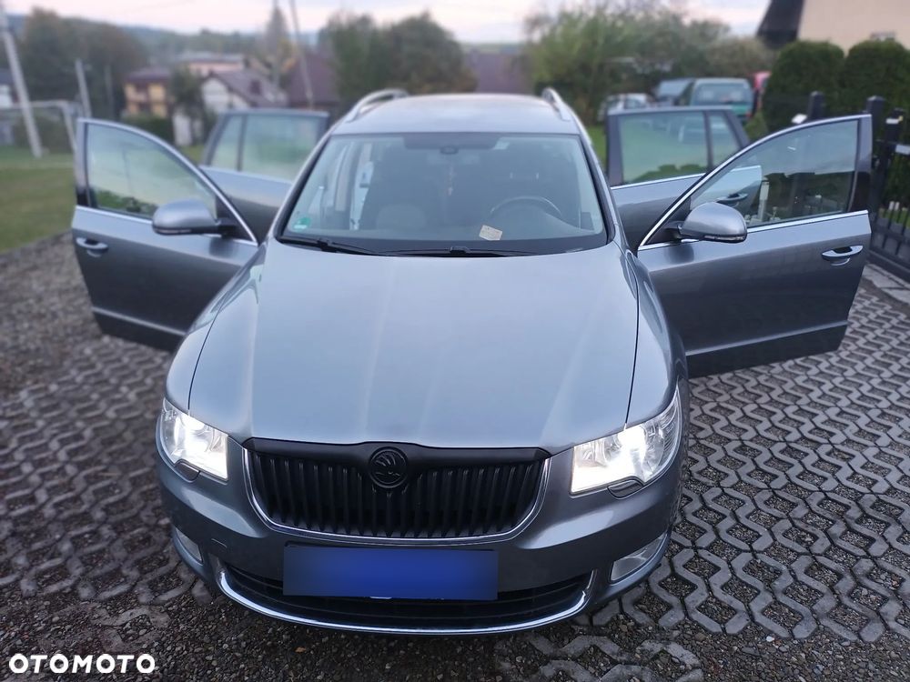 Skoda Superb 2.0 TDI DSG Ambition - 16