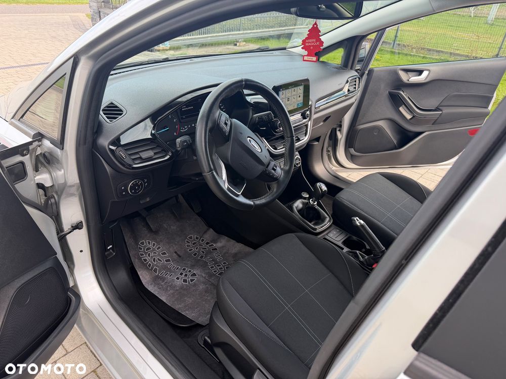 Ford Fiesta 1.0 EcoBoost S&S TITANIUM - 9