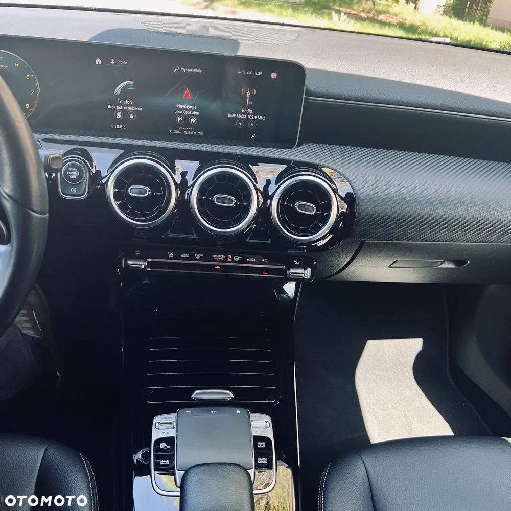 Mercedes-Benz CLA - 23