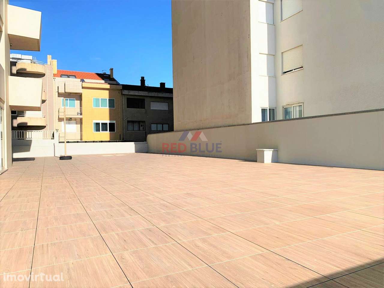 APARTAMENTO T4, 1ª LINHA DE MAR,  AVENIDA DOS BANHOS,  PÓVOA DE VARZIM - Grande imagem: 2/18