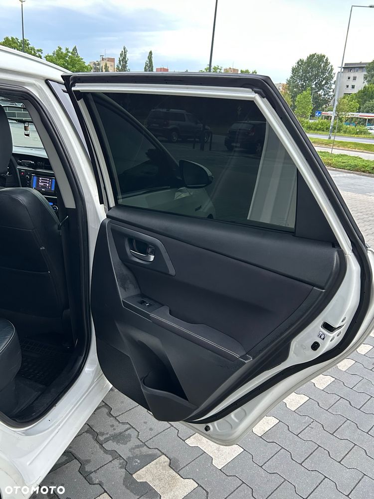 Toyota Auris Hybrid 135 Prestige - 11
