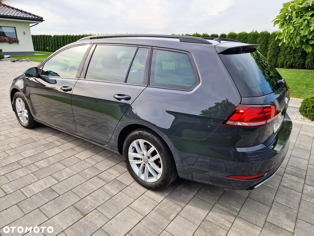 Volkswagen Golf - 4