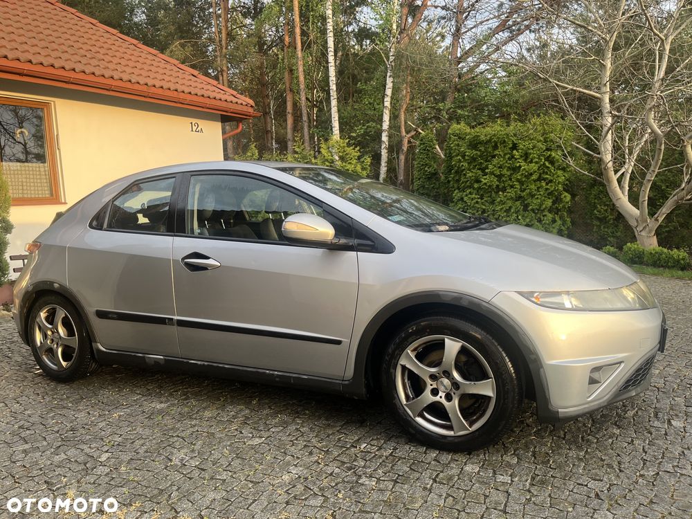 Honda Civic 1.8 Comfort - 11