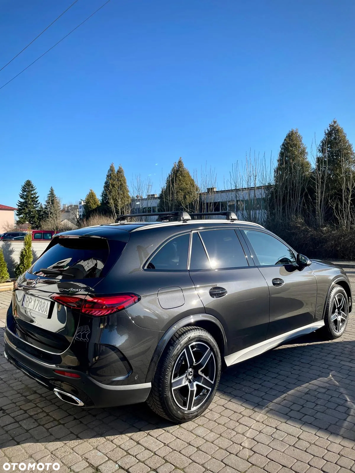 Mercedes-Benz GLC 300 de 4-Matic AMG Line - 4