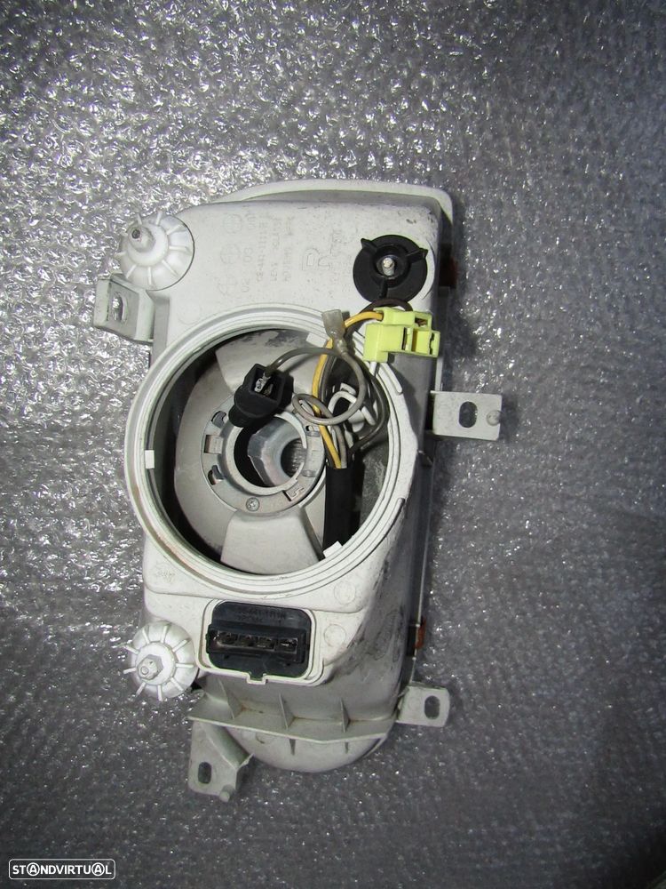 Farol VW GOLF III , usado em bom estado, lado direito - 3