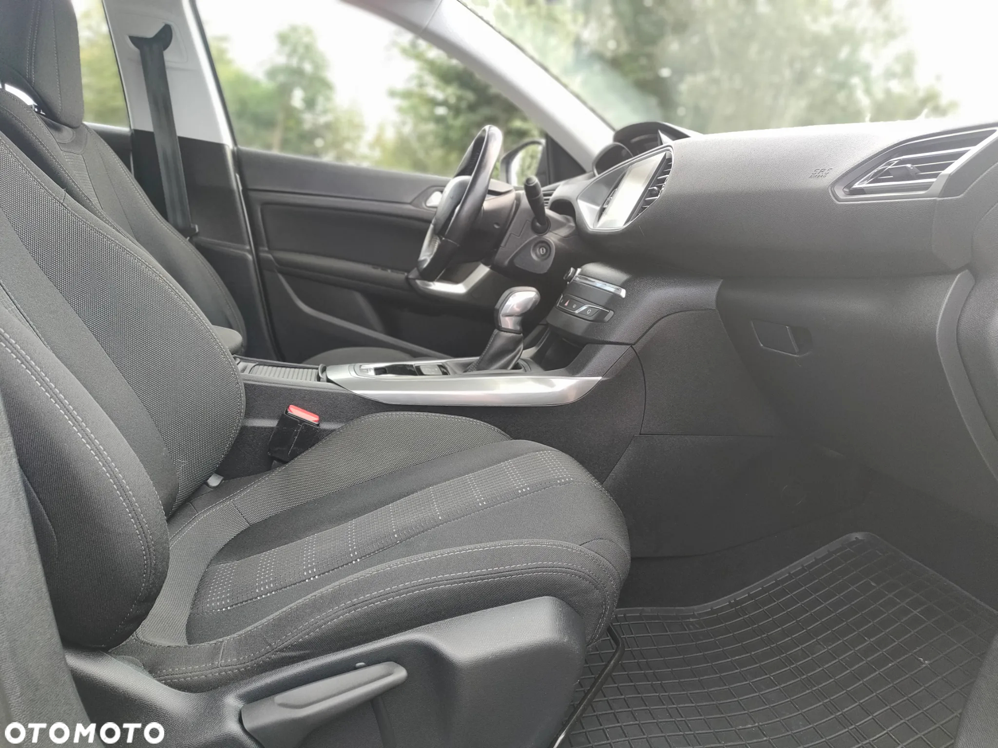 Peugeot 308 BlueHDi FAP 150 EAT6 Stop&Start Allure - 13
