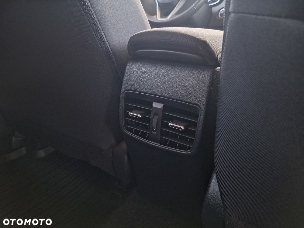 Toyota Corolla 1.8 Hybrid Comfort - 37