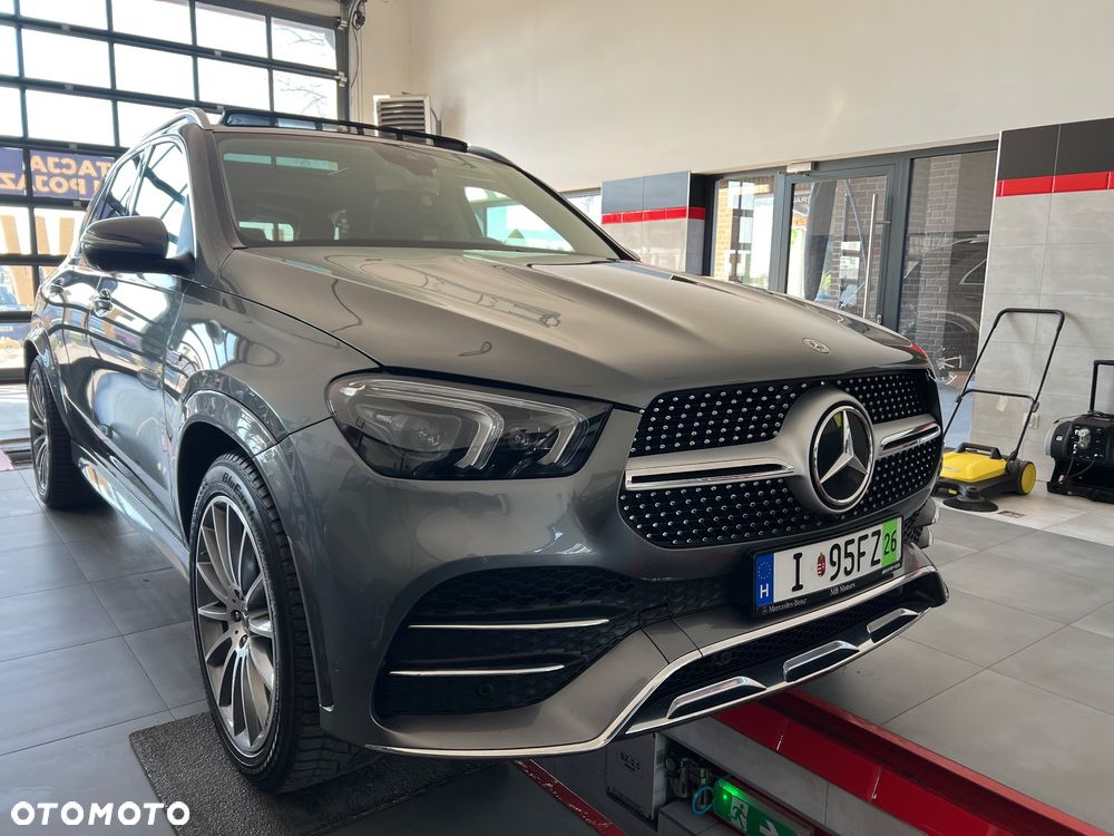 Mercedes-Benz GLE 300 d 4Matic 9G-TRONIC AMG Line - 10