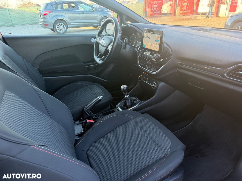 Ford Fiesta 1.0 EcoBoost S&S ST-LINE - 9