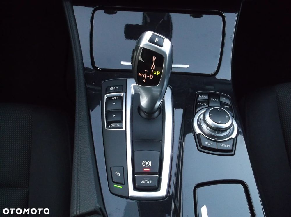 BMW Seria 5 520d M Sport Edition - 14