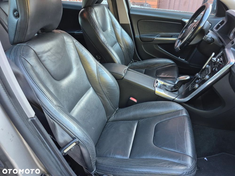 Volvo V60 D2 Geartronic Powershift Ocean Race - 13