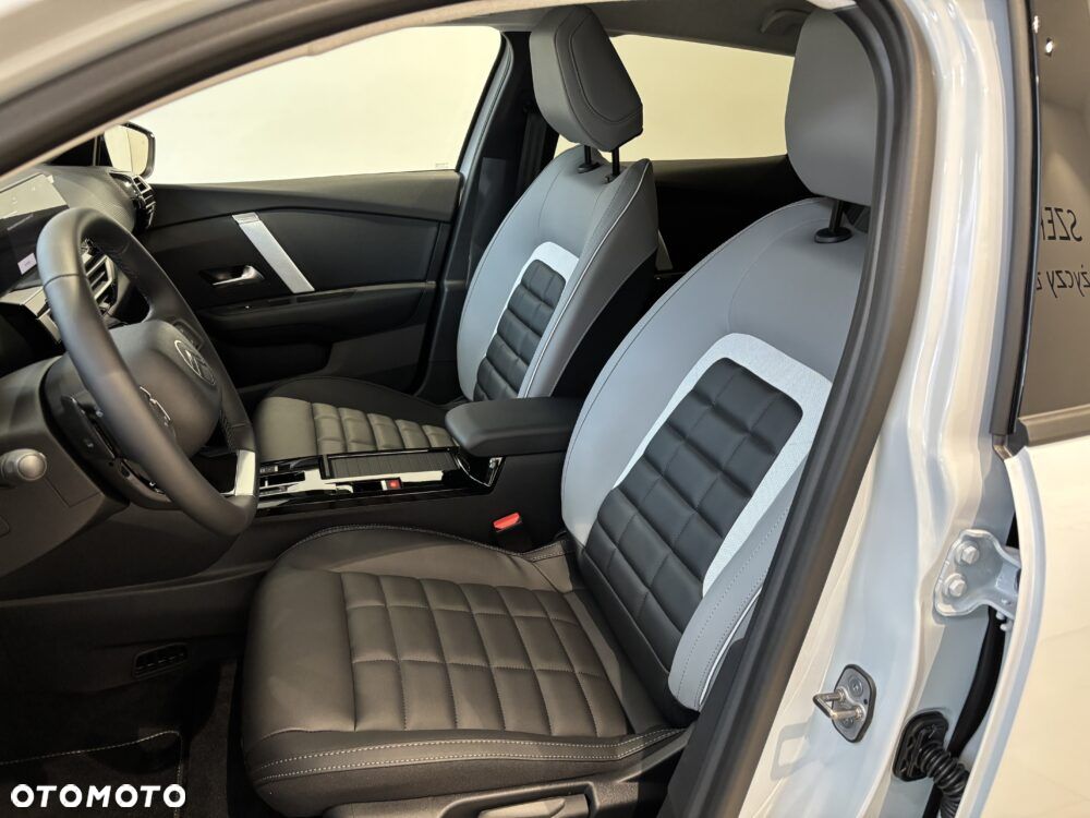 Citroën C4 1.2 mHEV Max eDCT6 - 7