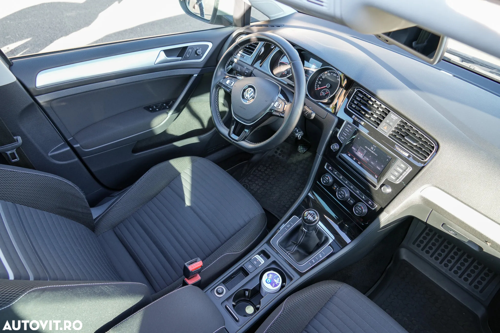 Volkswagen Golf 1.6 TDI DPF Trendline - 18