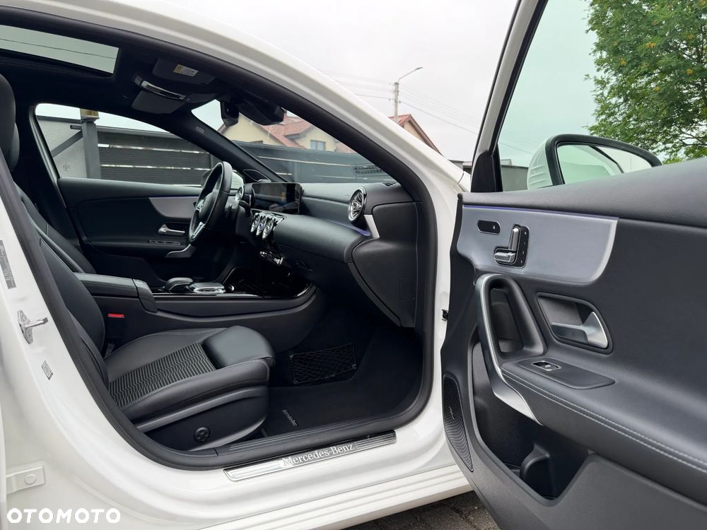 Mercedes-Benz Klasa A 250 Progressive 7G-DCT - 18
