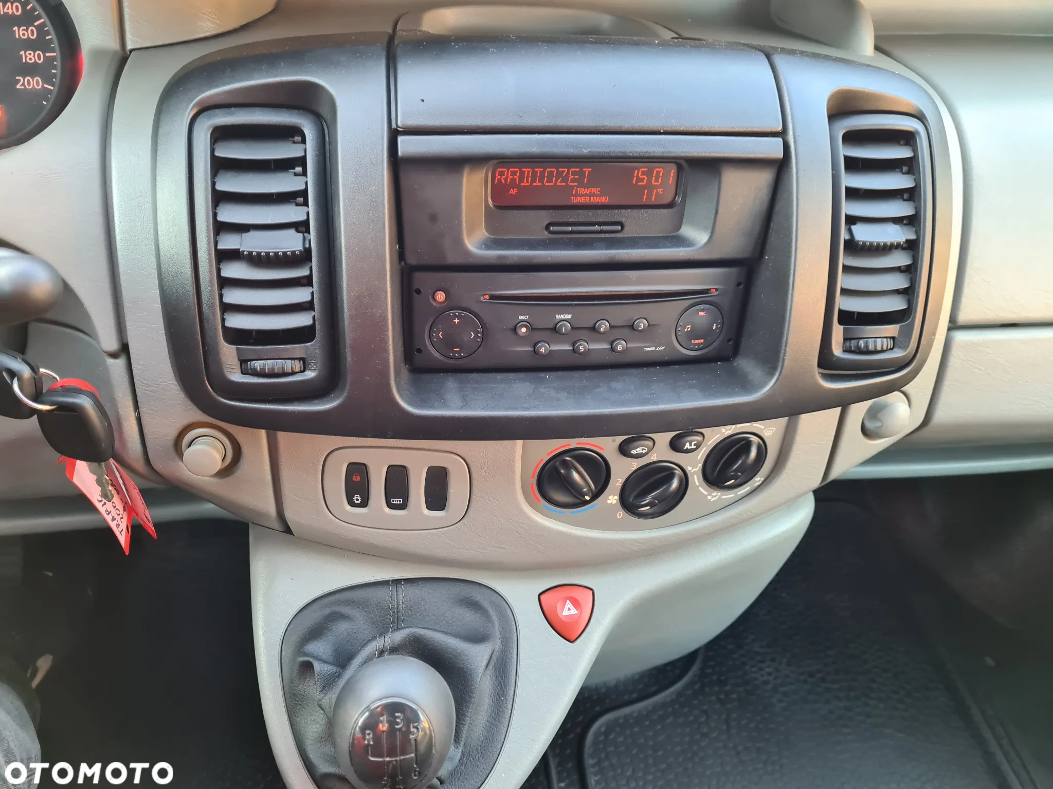 Renault Trafic 1.9 dCi L2H1 - 15