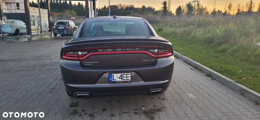 Dodge Charger 3.6 GT - 5
